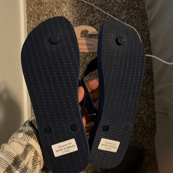 NWT Havaianas Size 8M (9/10W) Navy Blue Flip Flops Unisex - Picture 2 of 4